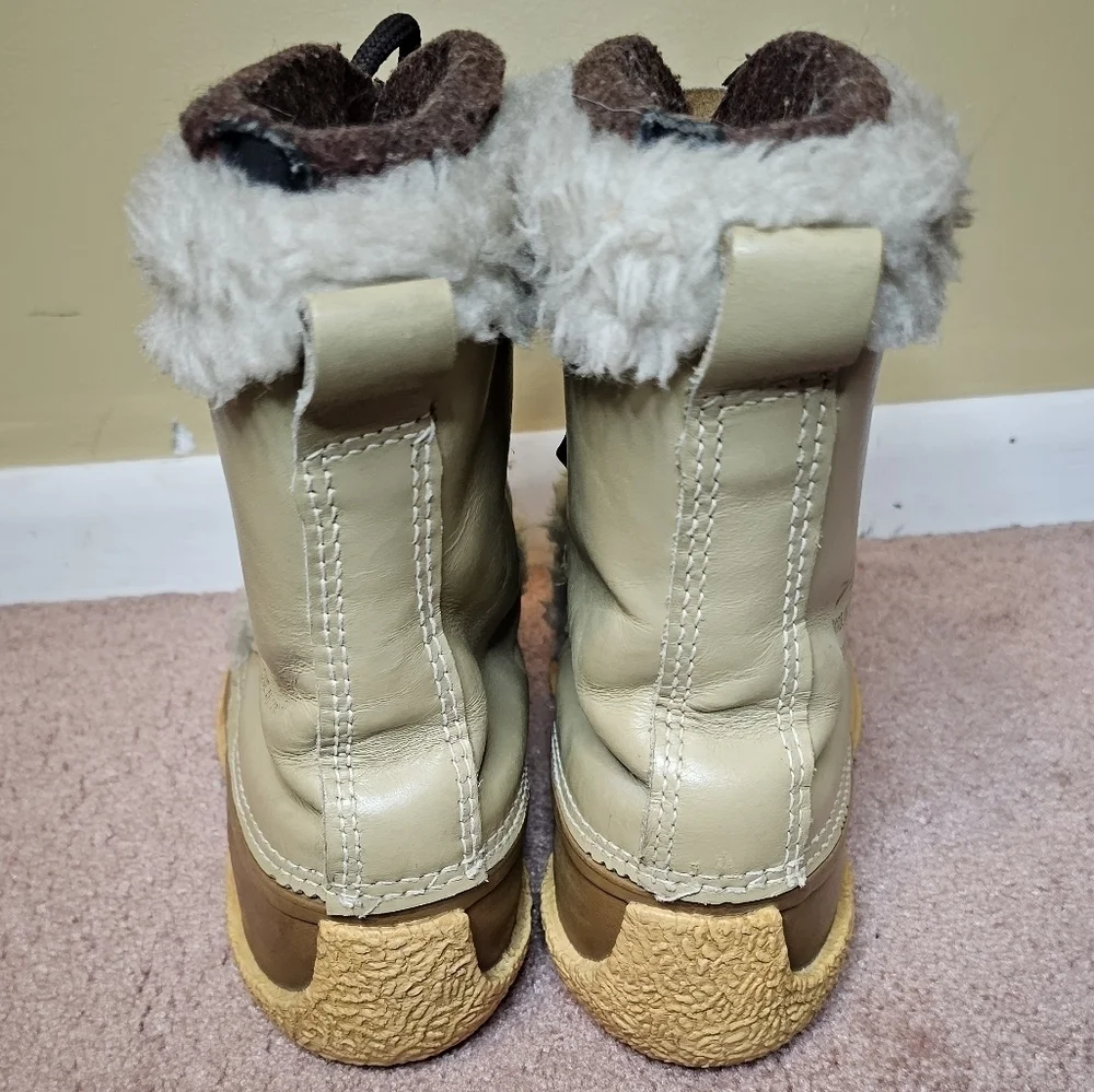 VINTAGE Sorel Nanook Boots Size 8